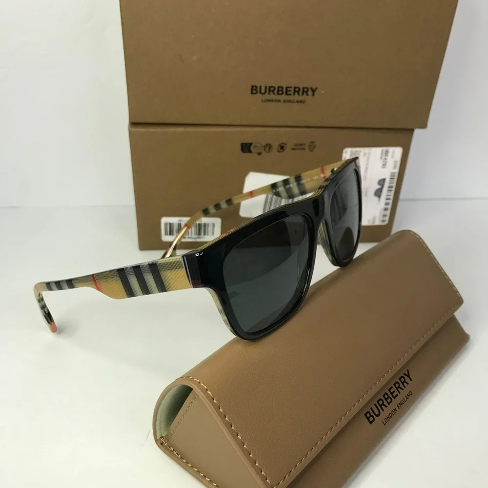 New - 💯 Original Burberry Grey Square Men's Sunglasses BE4293 380687 56.